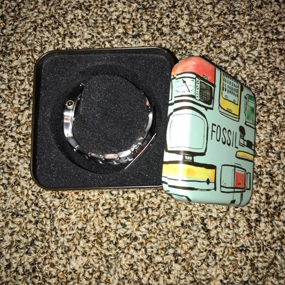 Fossil Watch - Picture 3 of 3